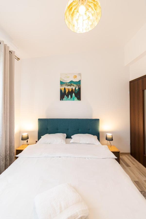 Citadel Apartament'S Rîşnov Buitenkant foto