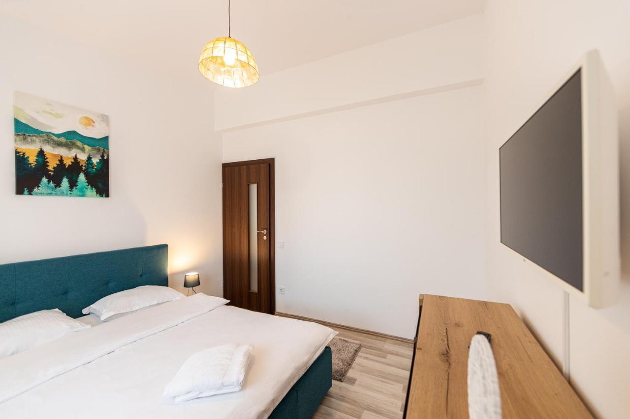 Citadel Apartament'S Rîşnov Buitenkant foto