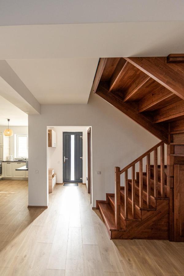 Citadel Apartament'S Rîşnov Buitenkant foto